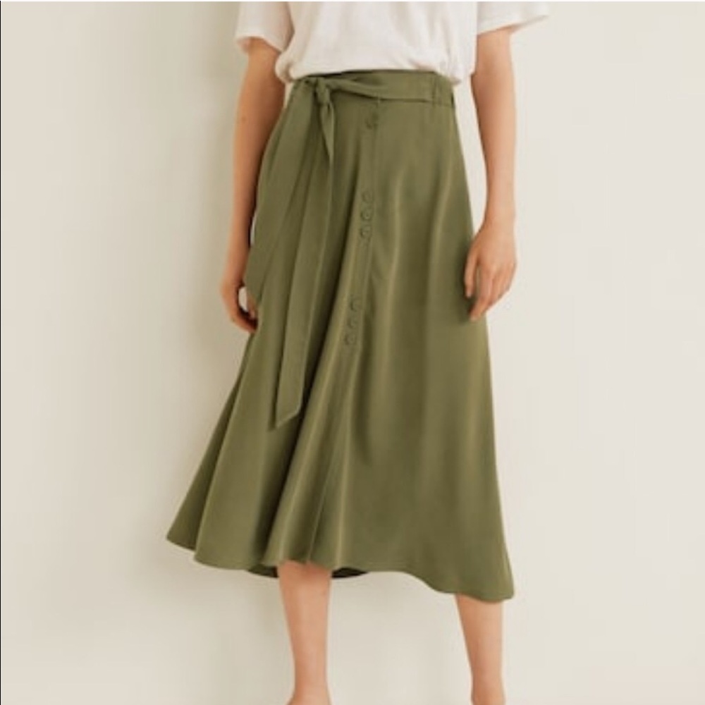 NWT Khaki button down Mango Skirt